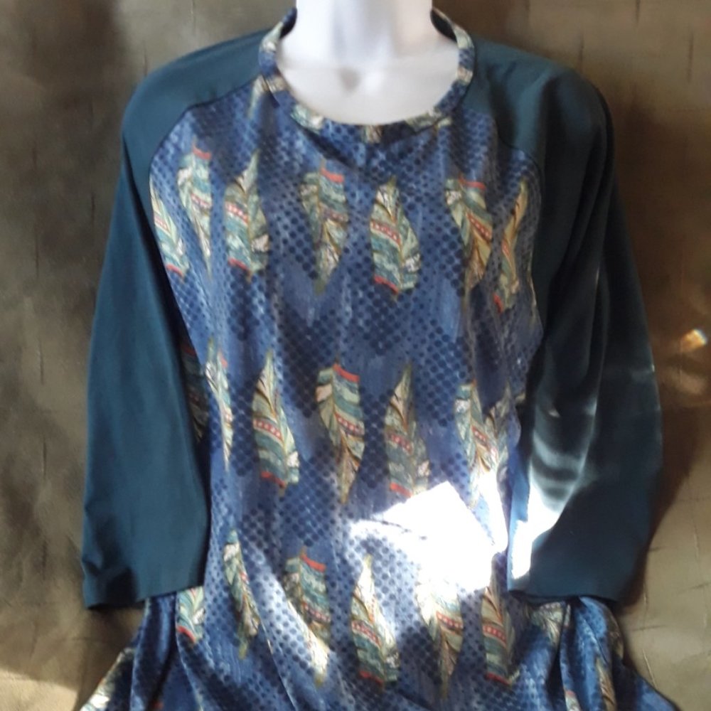 LuLaRoe Randy Tunic Blue Indian Feathers Top NWT Plus Size 2XL